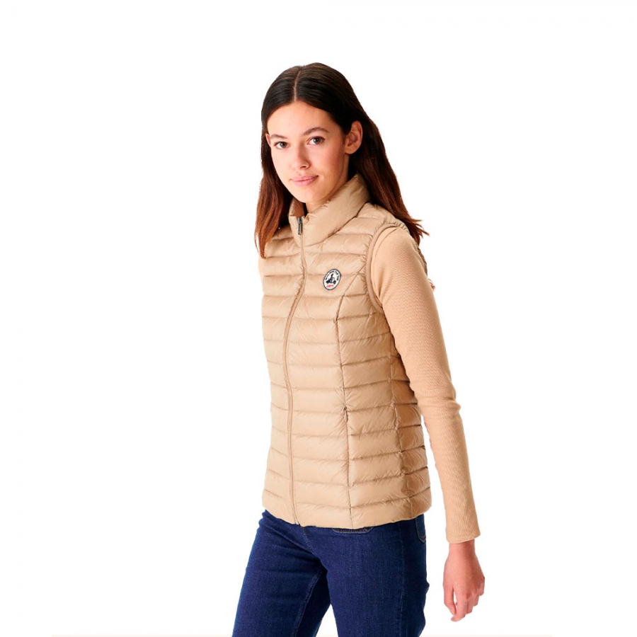 sleeveless-lightweight-down-jacket