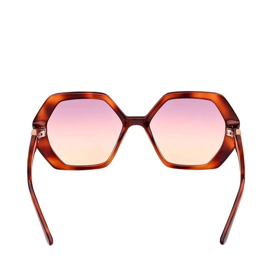 gafas-de-sol-modelo-geometrico