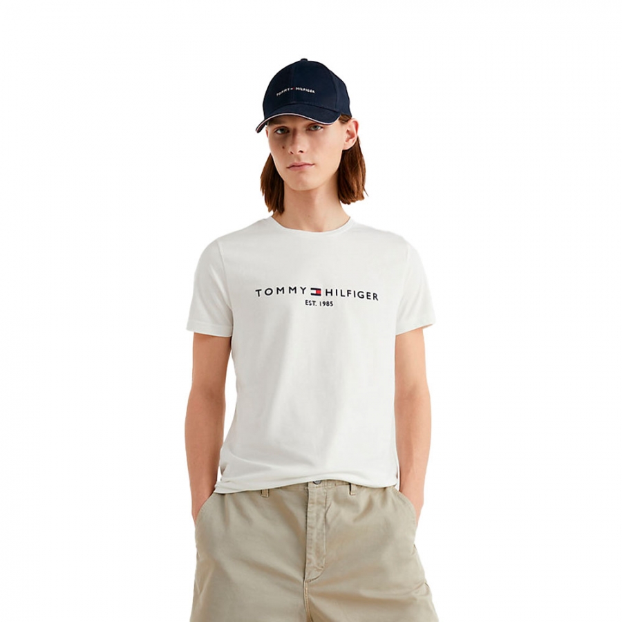 t-shirt-avec-logo