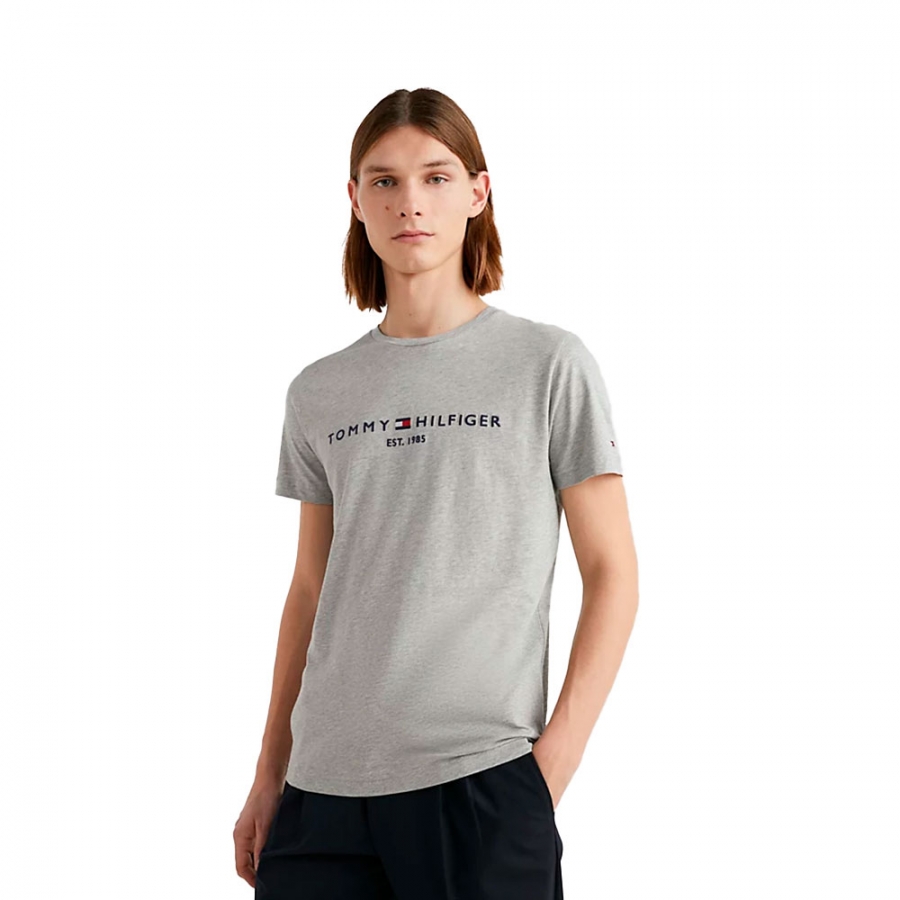 t-shirt-mit-logo