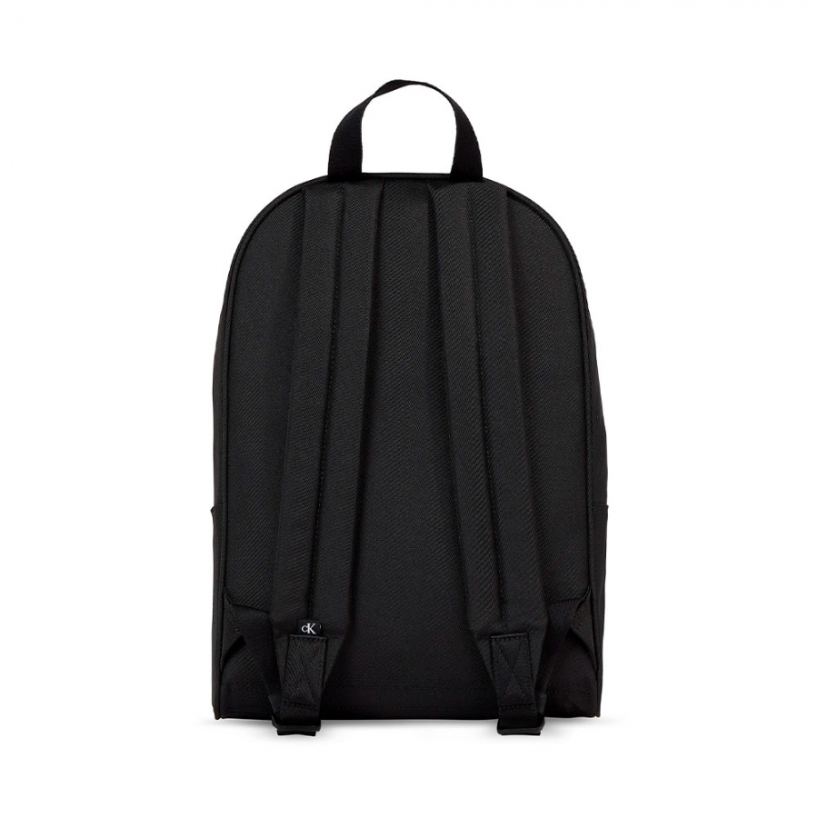 mochila-essentials-campus