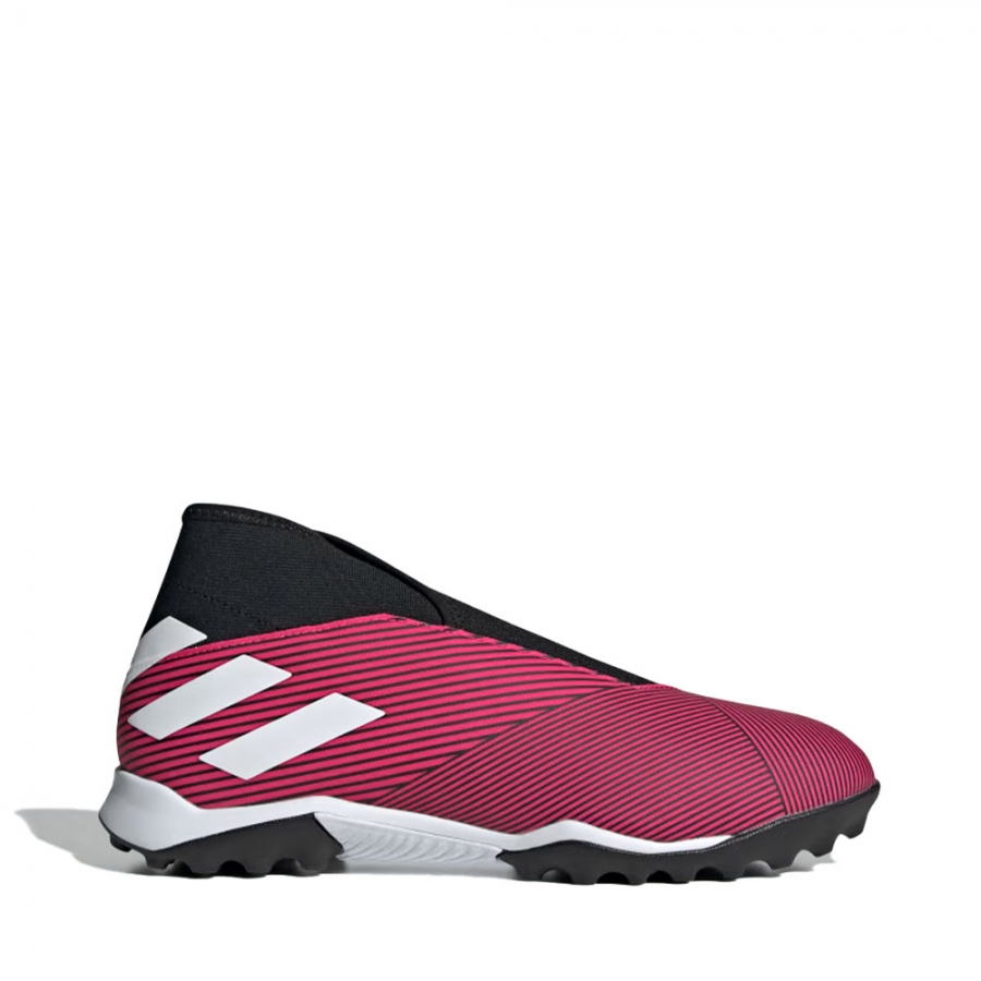 nemeziz-193-football-boots