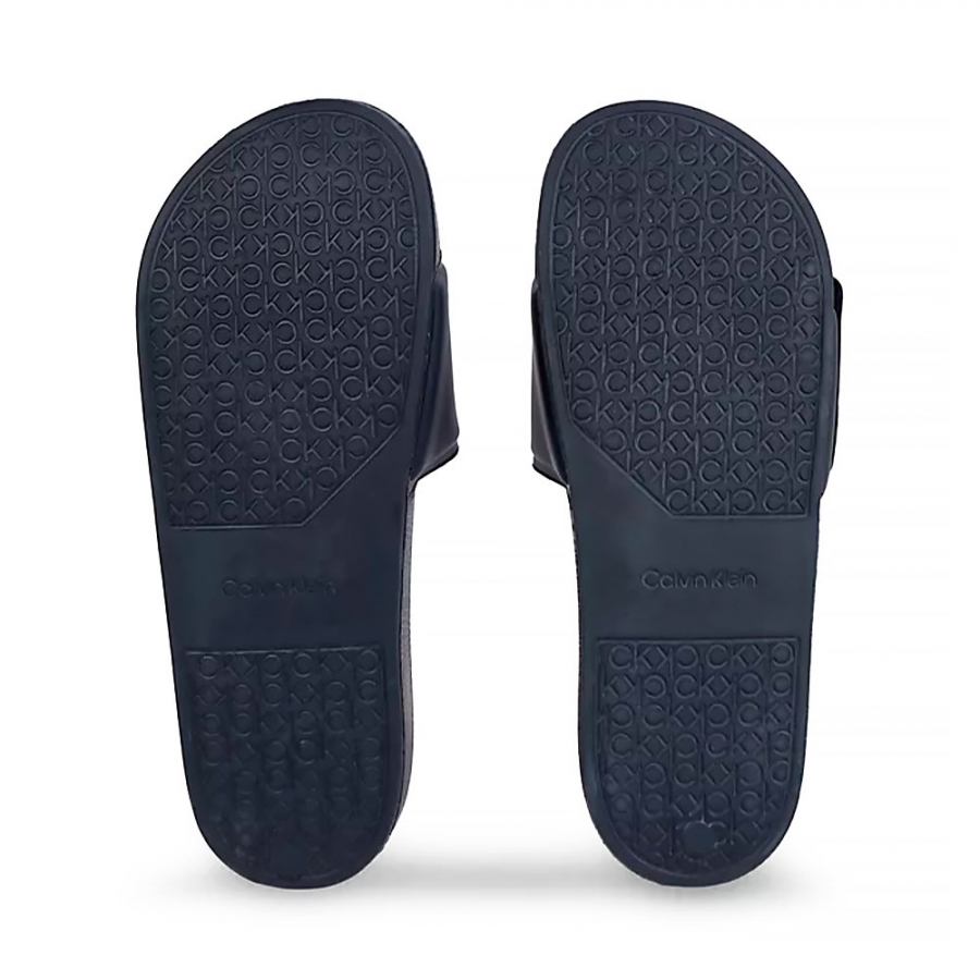 flip-flops-with-logo