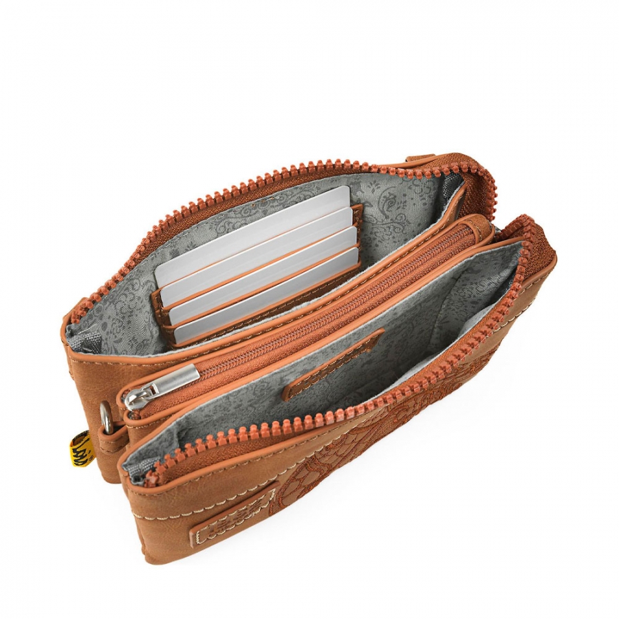 cartera-mano-triple-marron