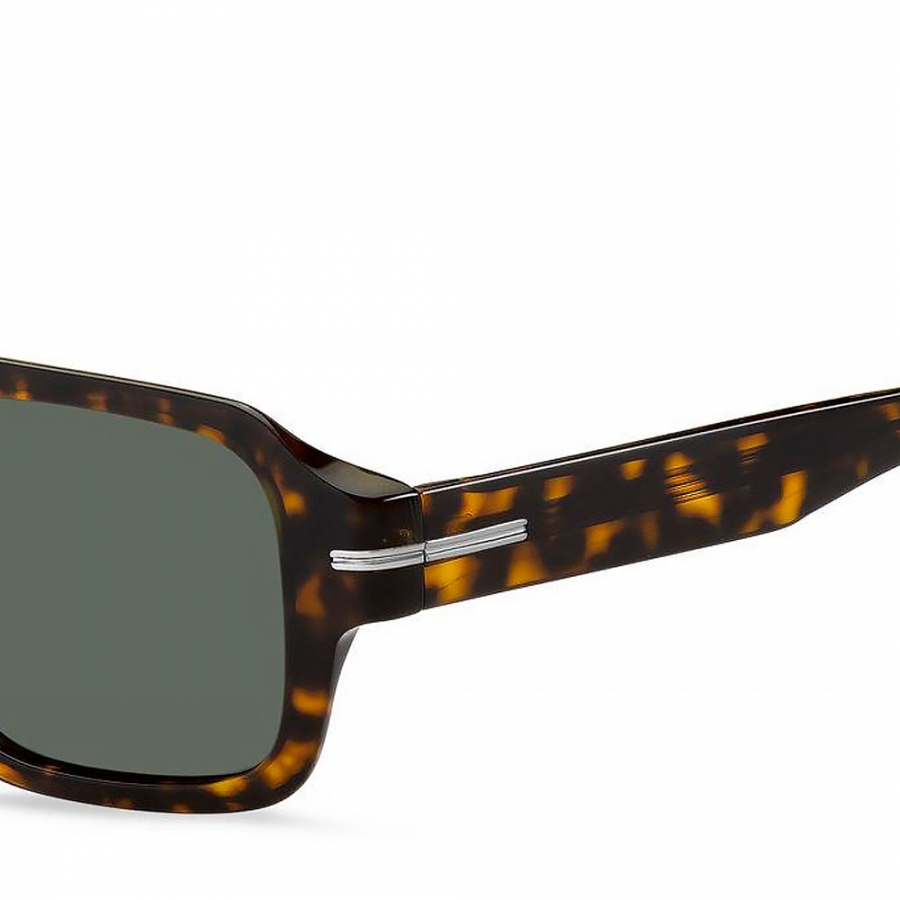 lunettes-de-soleil-avec-materiel-de-marque