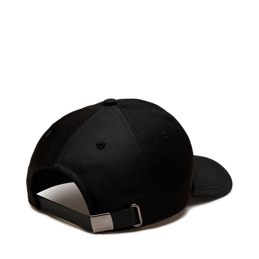 casquette-sergee-saffiano-metal