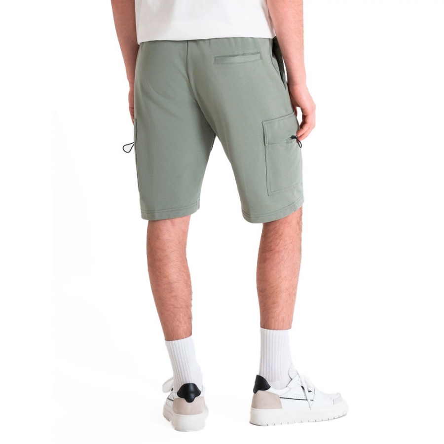 regular-fit-patch-logato-shorts