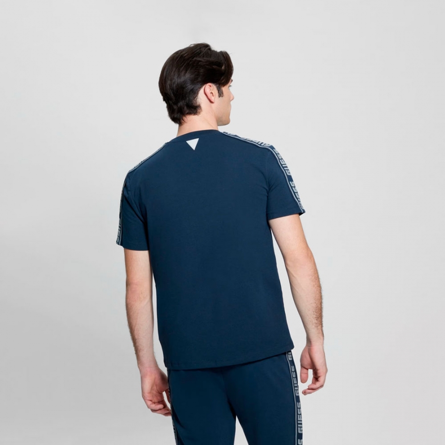 t-shirt-arlo-in-seta-blu