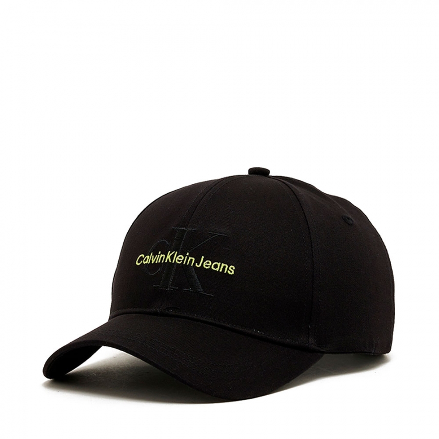 casquette-en-serge-monogramme