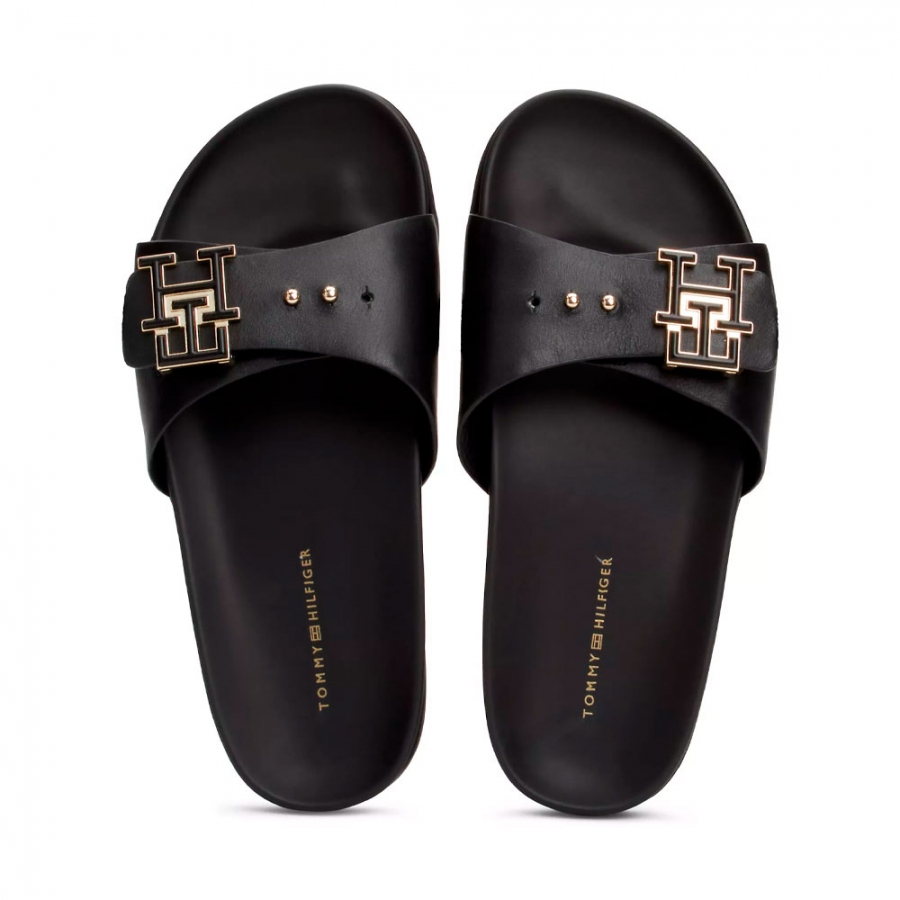 monogram-flat-leather-sandals