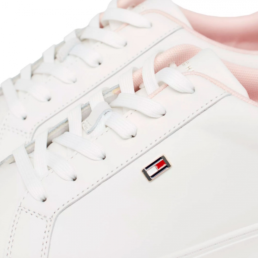 sneakers-basses-en-cuir-avec-logo