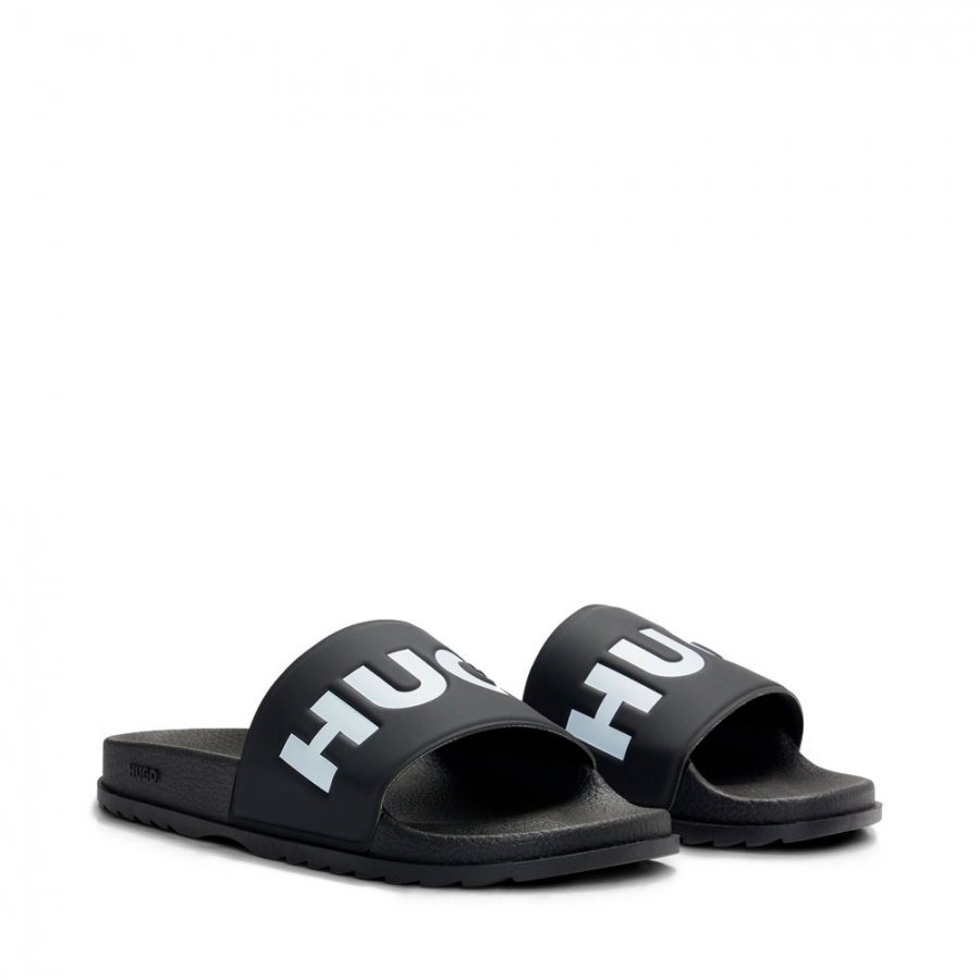 flip-flops-with-logo-on-the-strip