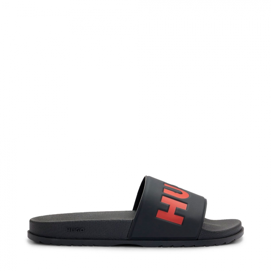 flip-flops-with-logo-on-the-strip