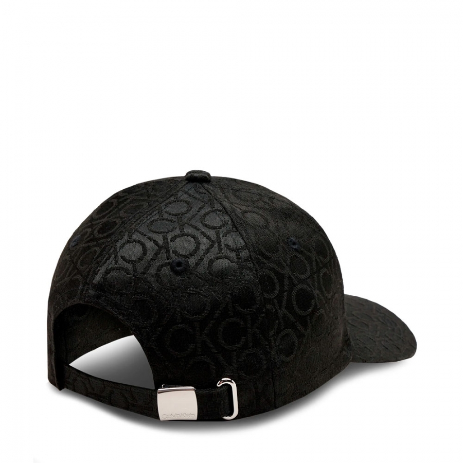 casquette-monogramme-jacquard