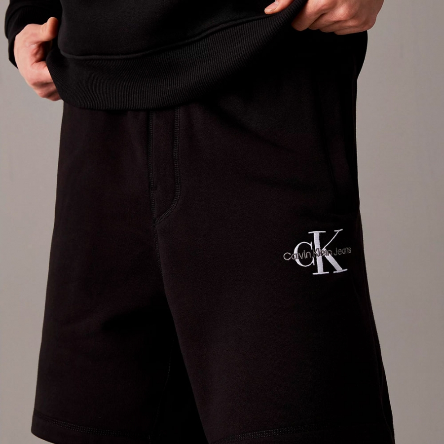 shorts-de-chandal-con-monograma