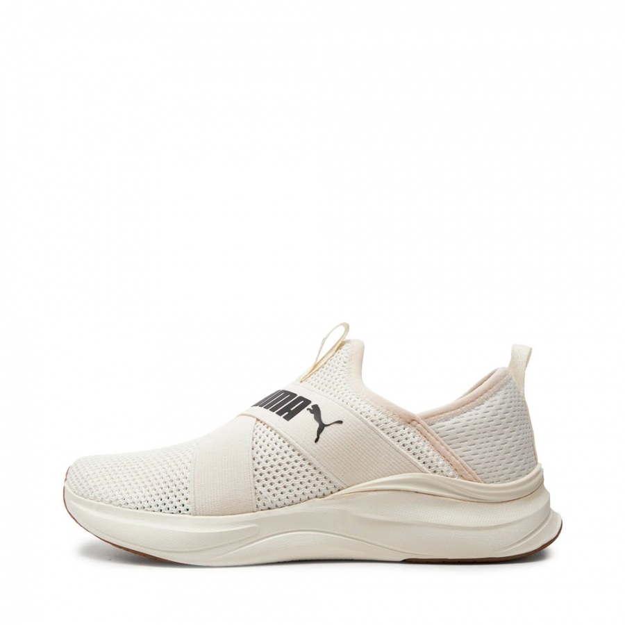 softride-harmony-slip-sneakers-on