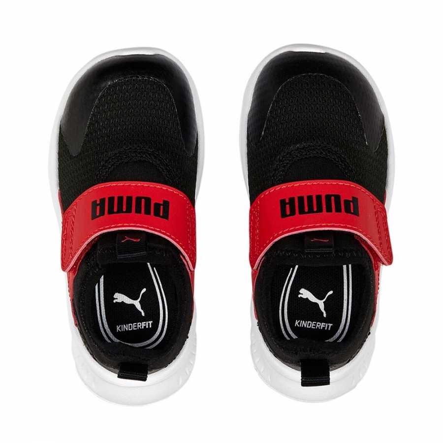 evolve-slip-on-kids-sneakers