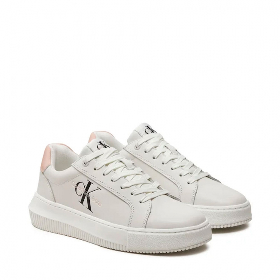 sneakers-a-semelle-coupe-epaisse