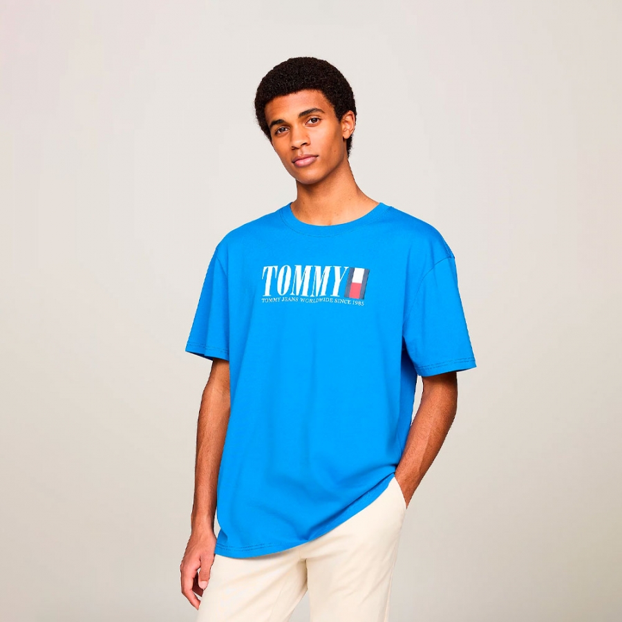 round-neck-t-shirt-with-logo