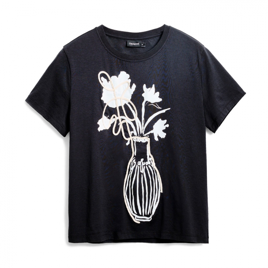 einfaches-shadow-t-shirt-mit-vase