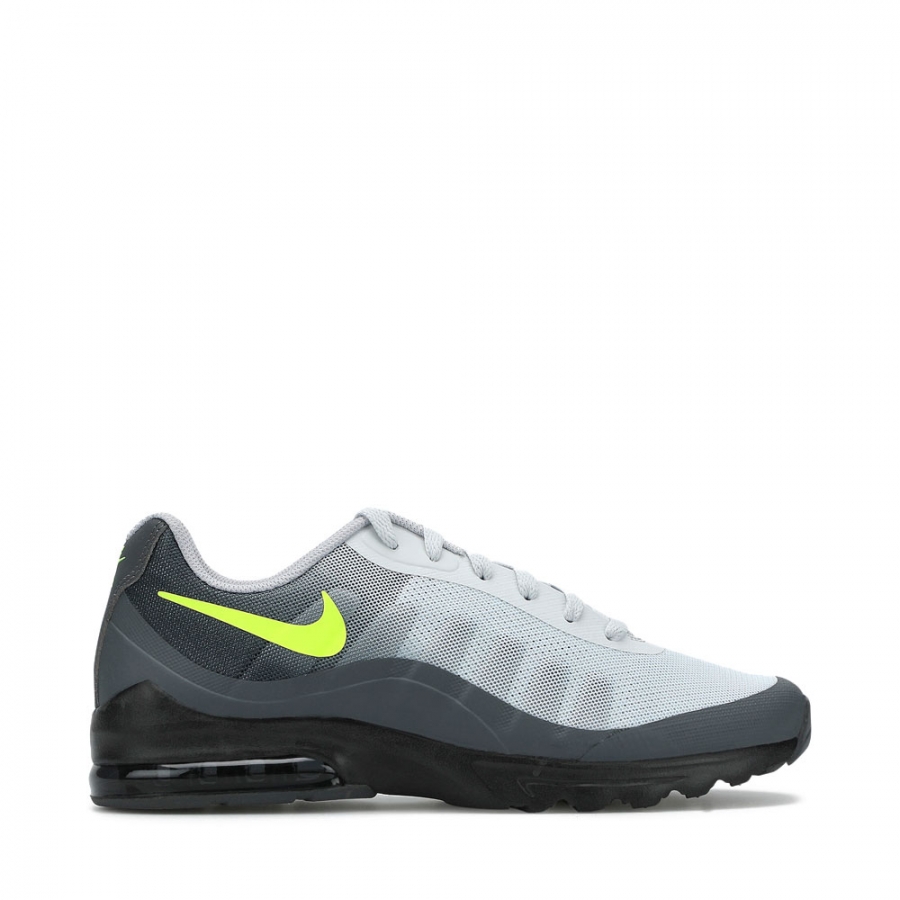 air-max-invigor-sneakers