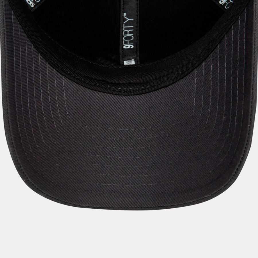 los-angeles-lakers-9forty-cap-with-pin