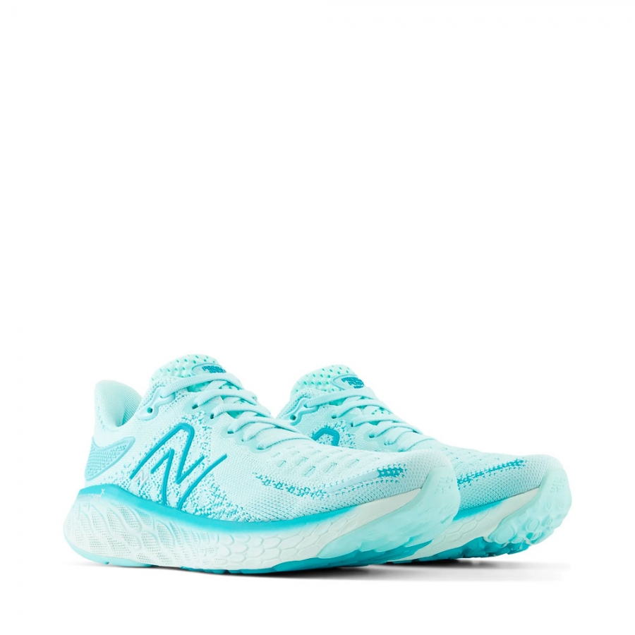 sneakers-en-mousse-fraiche-1080-v11