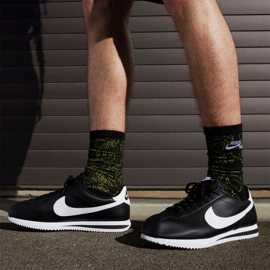 sneakers-cortez