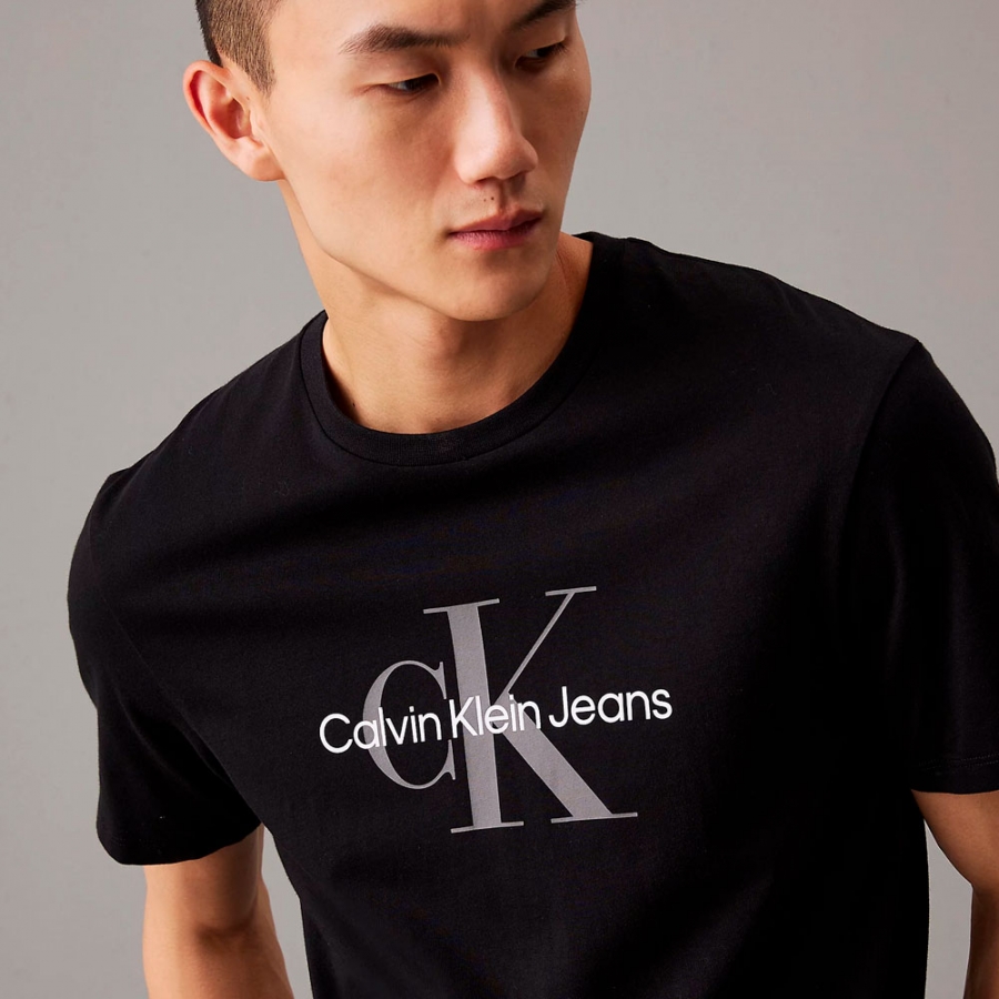 monogramm-t-shirt