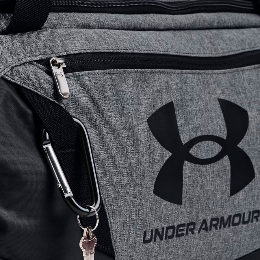 bolsa-deportiva-pequena-undeniable-50