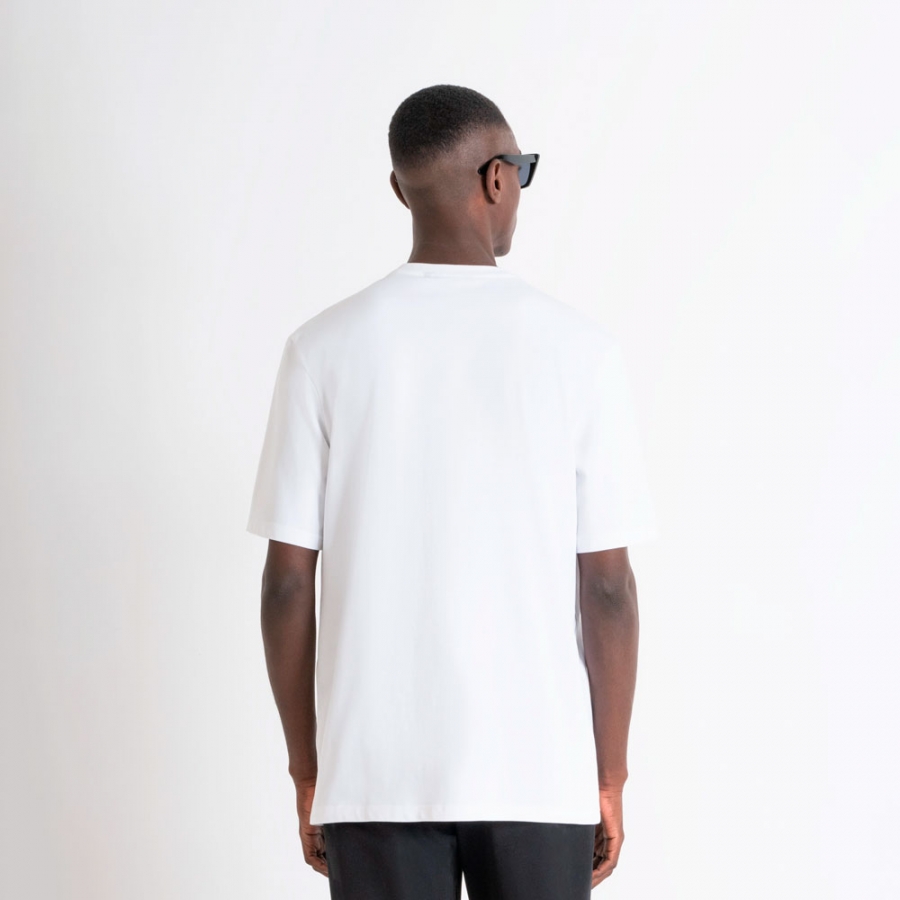 relaxed-fit-basic-t-shirt