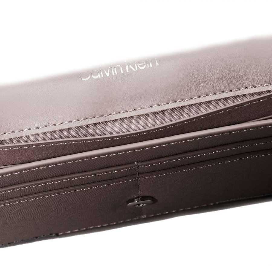 wallet-with-bill-compartment-and-large-purse-with-logo