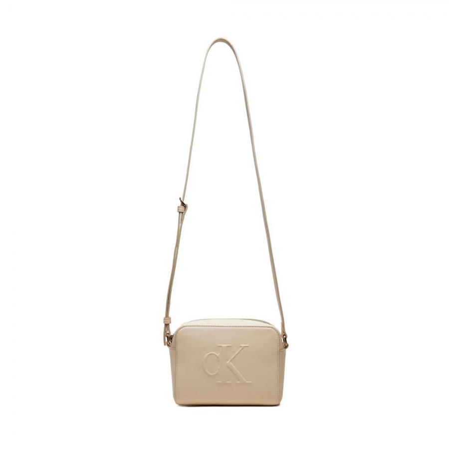 deboss-sculpted-camera-crossbody-bag