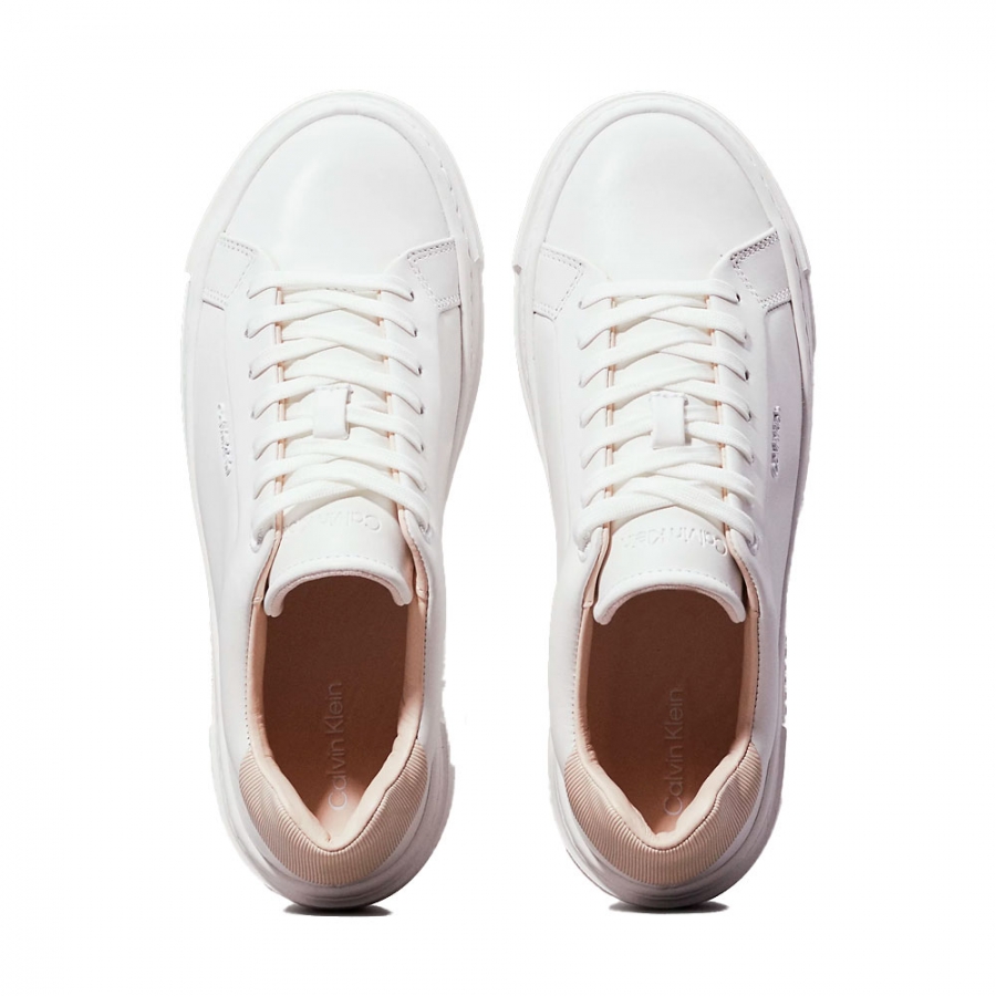 sneakers-allacciate-con-cupsole