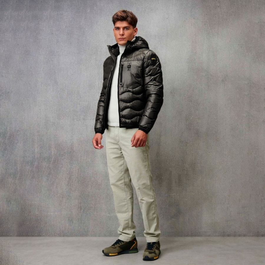 lightweight-down-jacket-with-waves