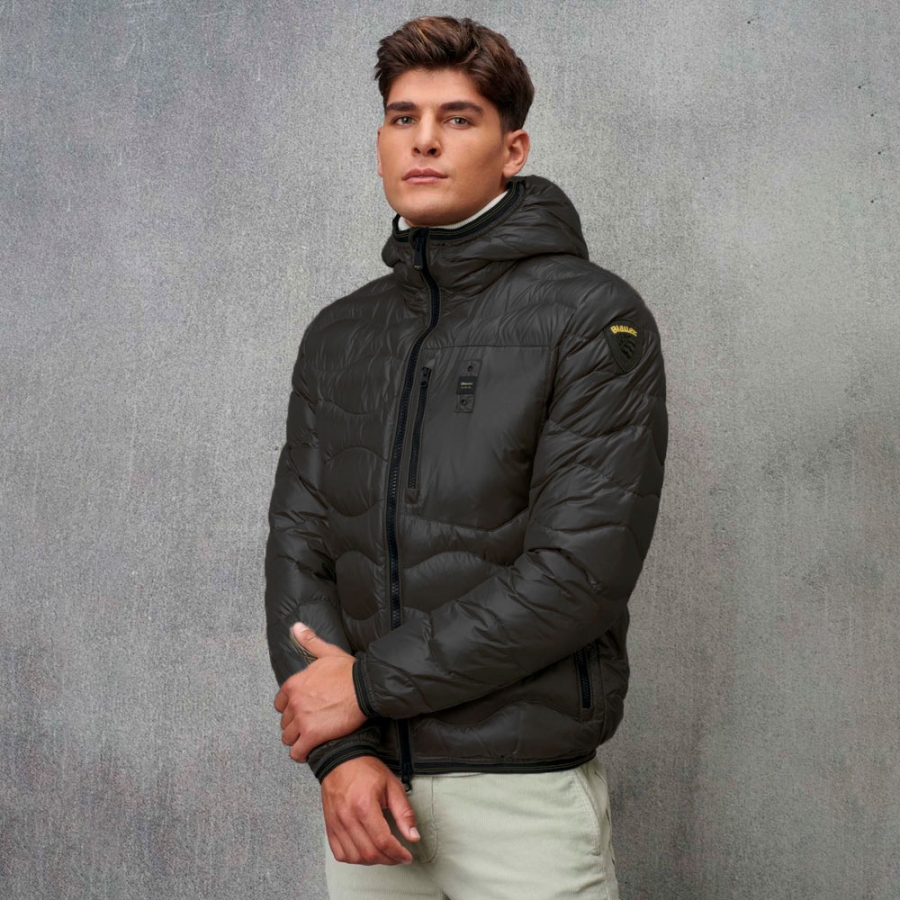 lightweight-down-jacket-with-waves