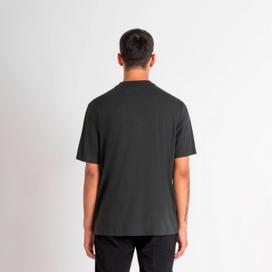 relaxed-fit-t-shirt