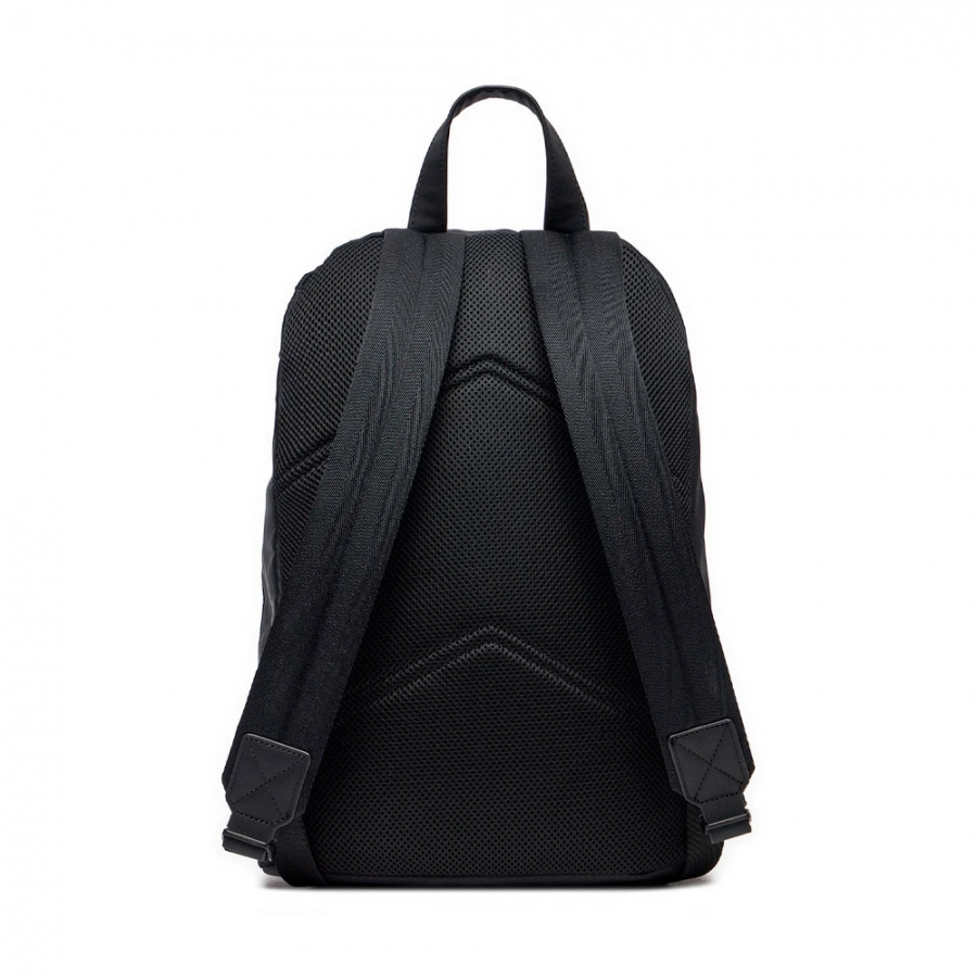 essential-round-backpack