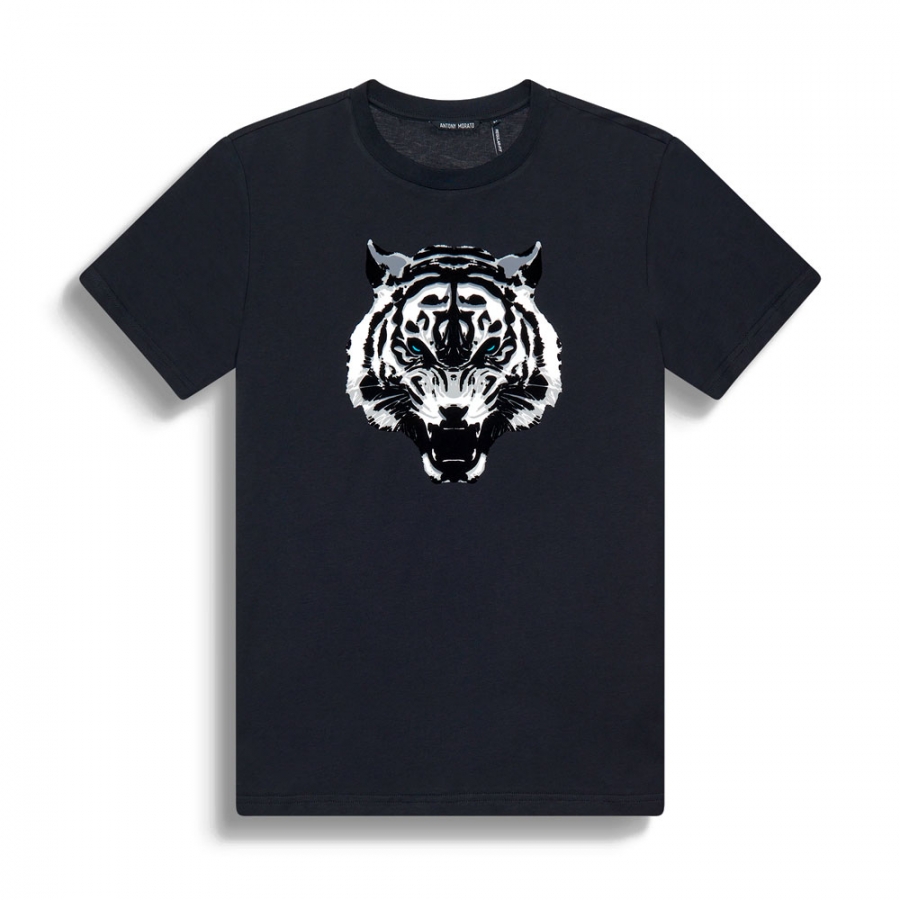 t-shirt-in-normaler-passform-mit-tiger-print