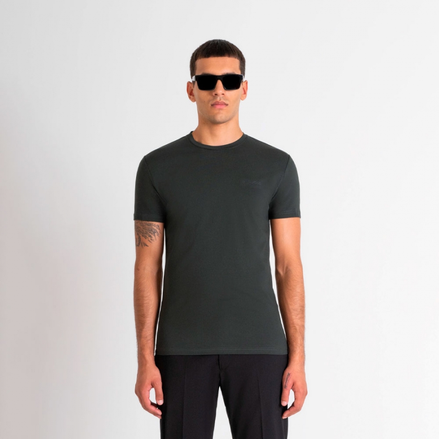 super-slim-fit-t-shirt-with-rubber-logo