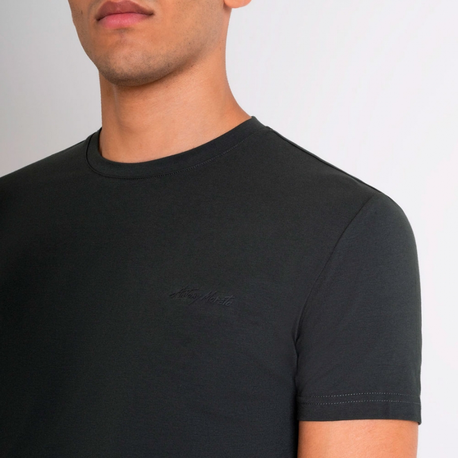 super-slim-fit-t-shirt-with-rubber-logo