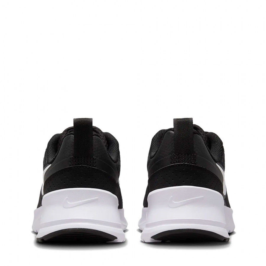 air-max-nuaxis-sneakers