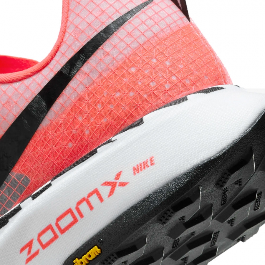 zoom-scarpe-ultrafly