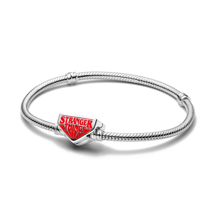 moments-bracelet-with-stranger-things-clasp-593572c01