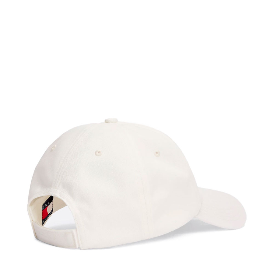 baseball-cap-with-embroidered-logo