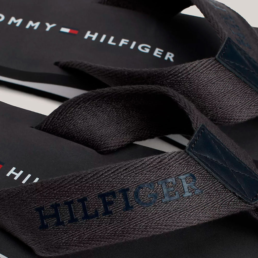 flip-flops-com-alcas-trancadas-com-logotipo