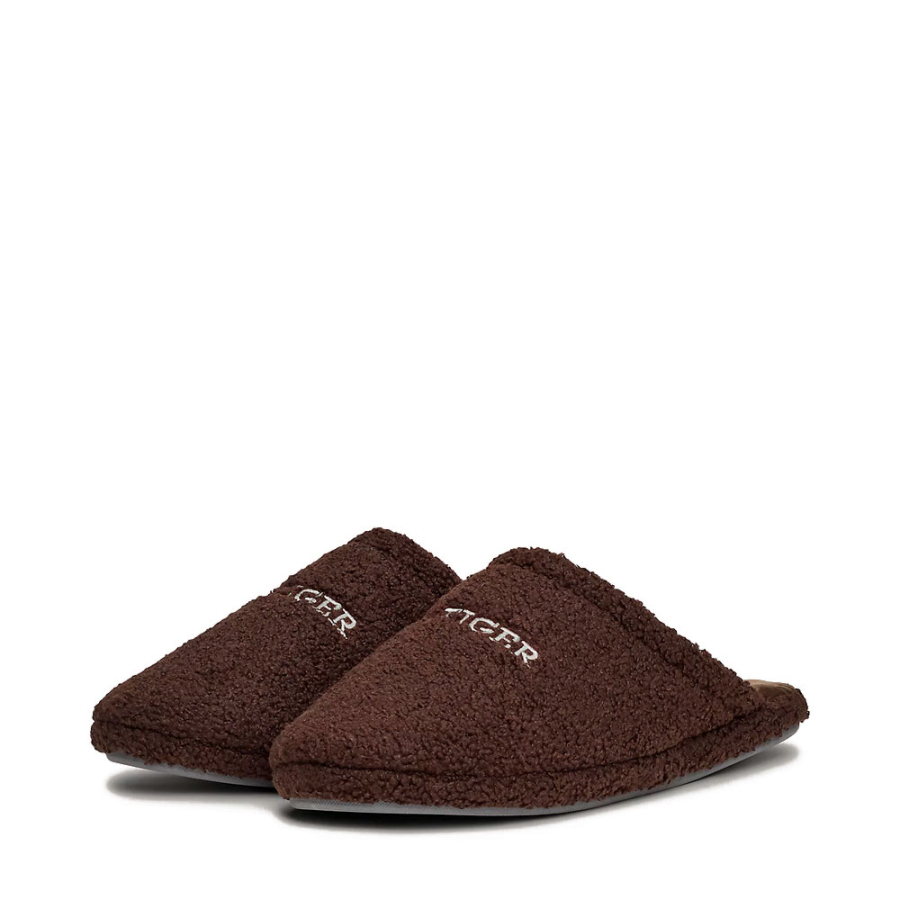 fleece-slippers-with-embroidered-logo