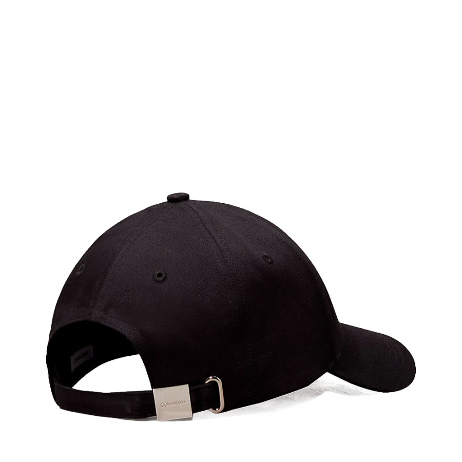 twill-cap-with-metal-logo