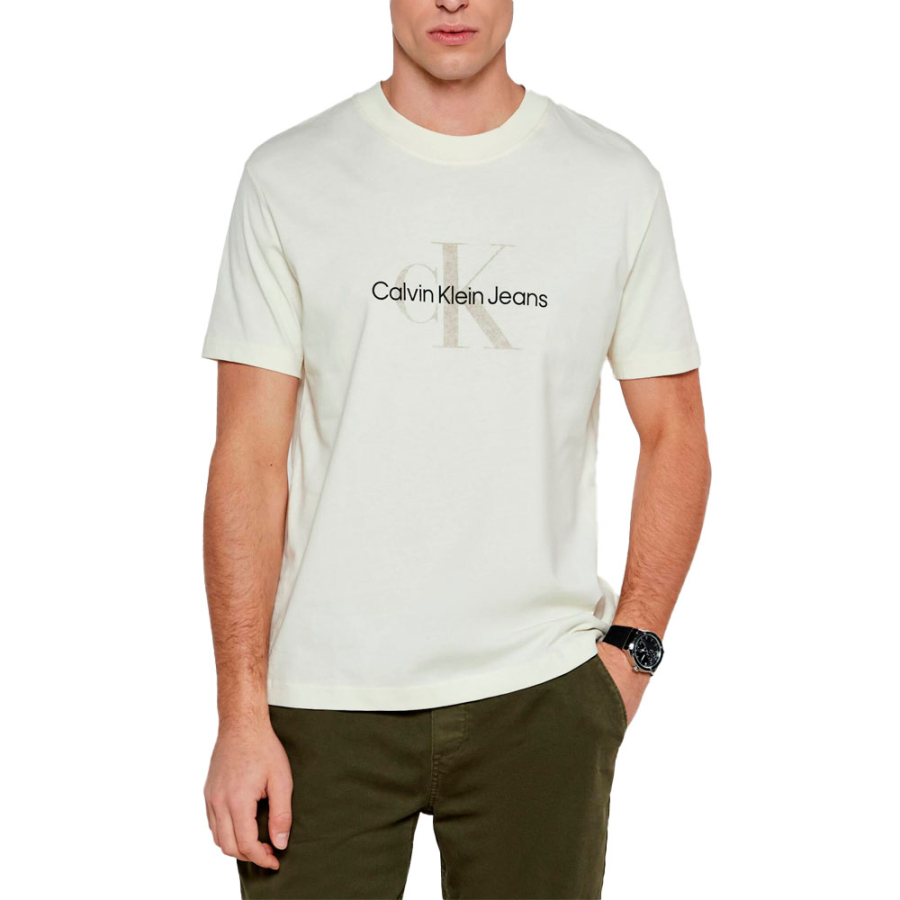 camiseta-con-monograma