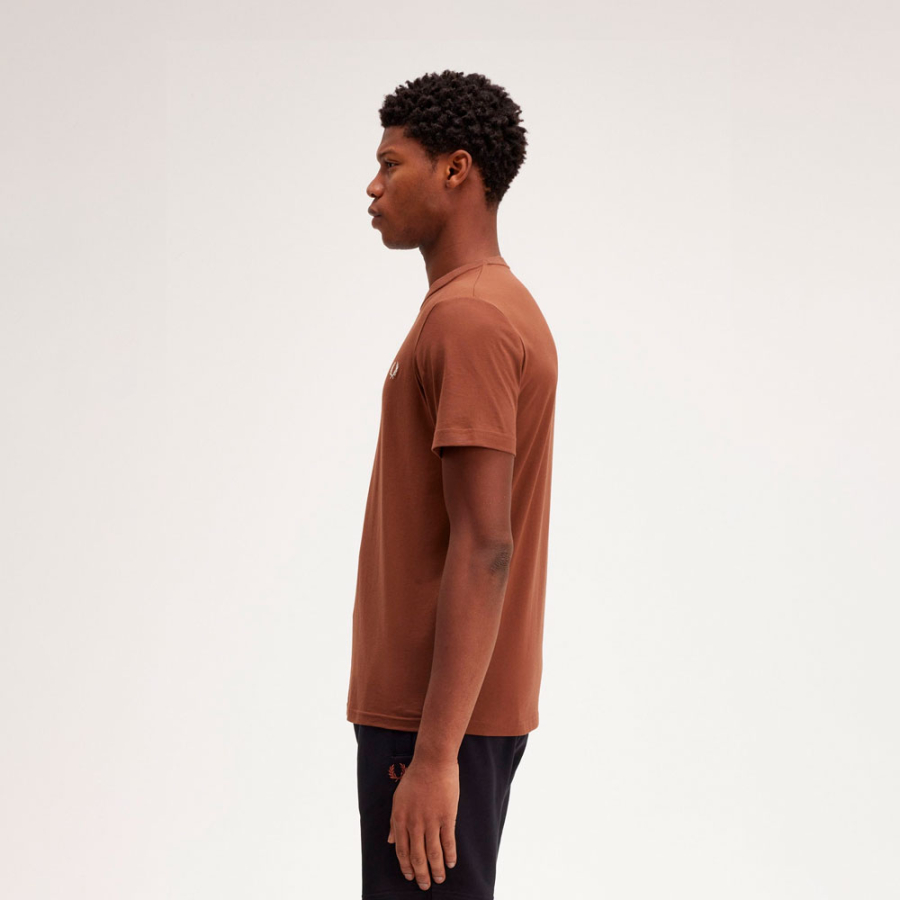 round-neck-t-shirt